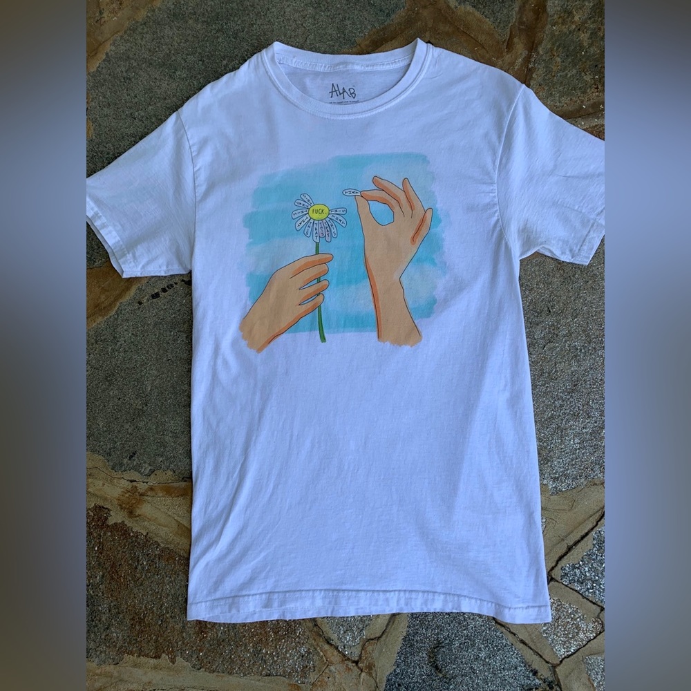 ALAB Eff This and That Daisy Tee Shirt, Size Small, EUC